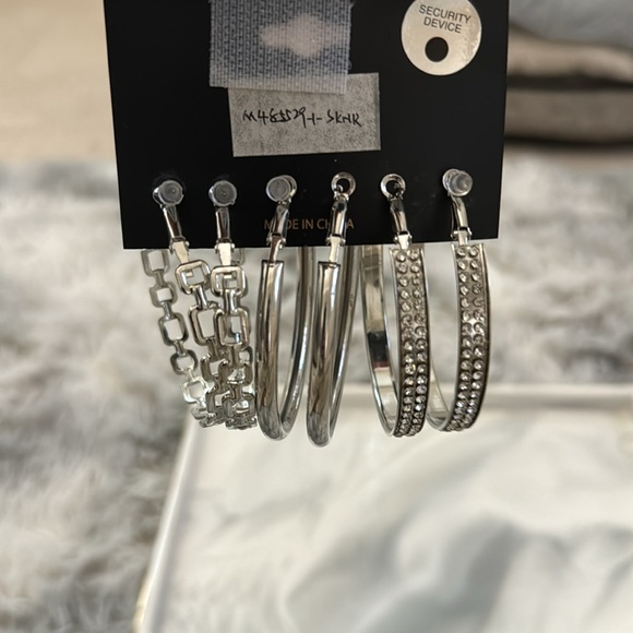 NEW nOir Jewelry Earrings 3 Set Silver Tone Fashion Hoops - Picture 3 of 17